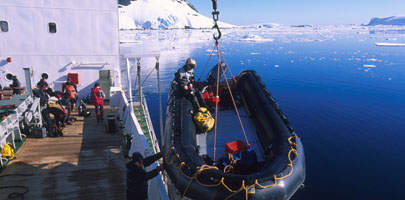 Antarctic Cruises & Tours - Boat trips